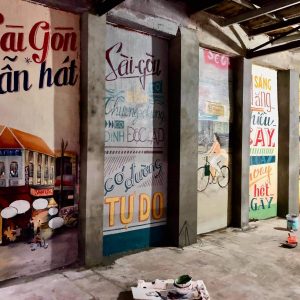 vẽ tranh tường quán cafe hẻm phố xưa